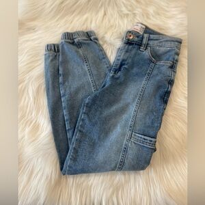 Abercrombie Kids High Rise Mini Mom Jeans - Slim 11/12